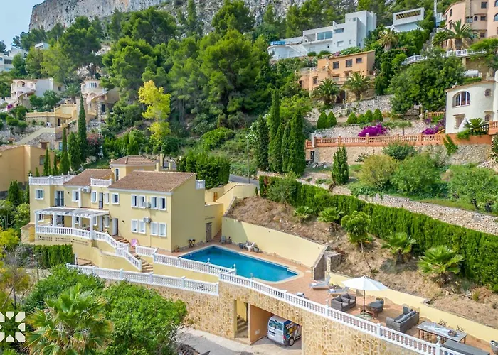 Villa Cala Encantada Sea View Apartments With Pool בית נופש *